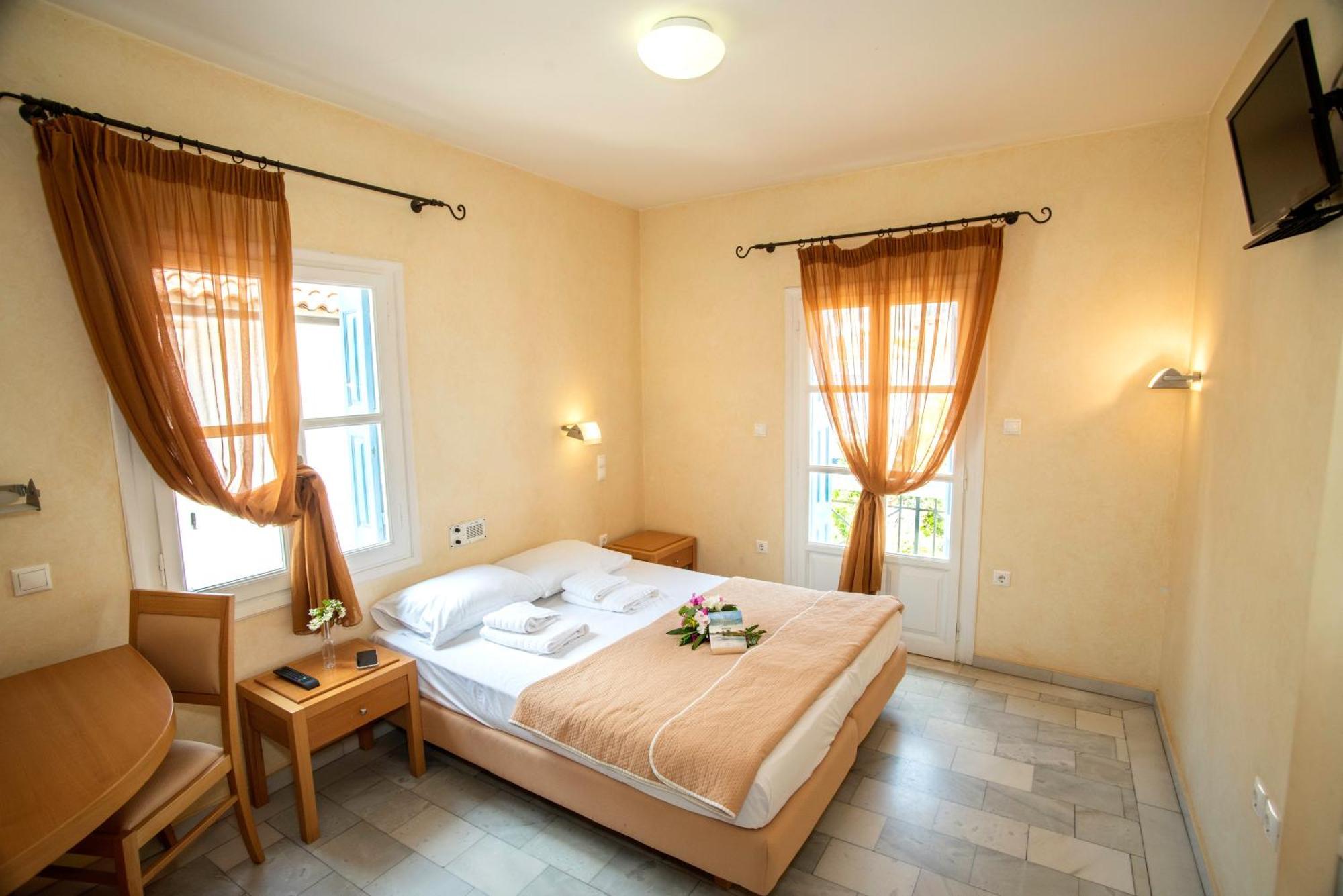 Galaxídhion Hotel Argo מראה חיצוני תמונה