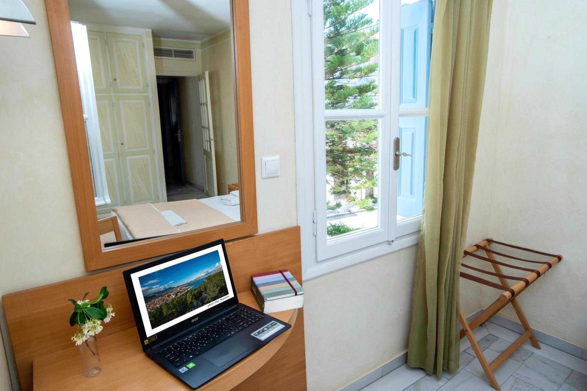 Galaxídhion Hotel Argo מראה חיצוני תמונה